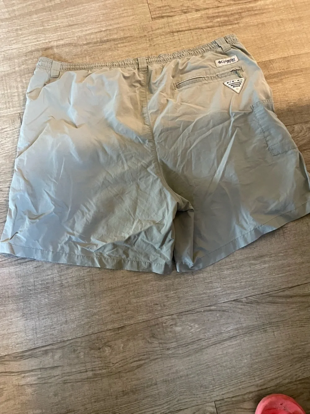 Columbia PFG men’s gray Drawstring waist mesh lined fishing swimming boat shorts